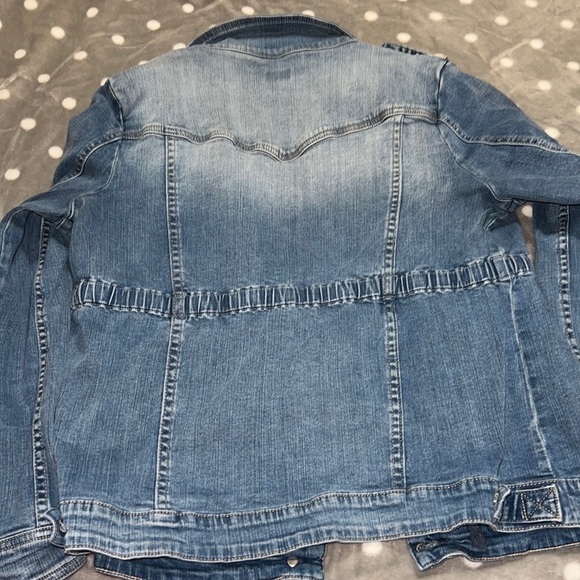 Thyme maternity Jean jacket excellent condition - Picture 2 of 2